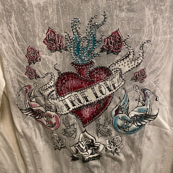 Vocal Embellished True Love Tattoo Print Long Sleeve T-Shirt New Without Tag - Picture 2 of 8